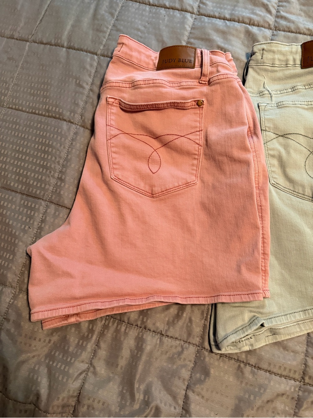 Two Pairs Judy Blue Shorts 2XL - Picture 2 of 9